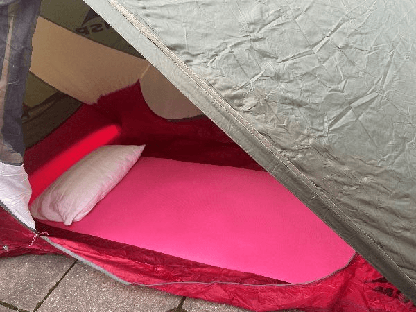 Fake-Wohnungsinserat der Jungen Grünliberalen zeigt Missstände auf dem Wohnungsmarkt in Zürich
